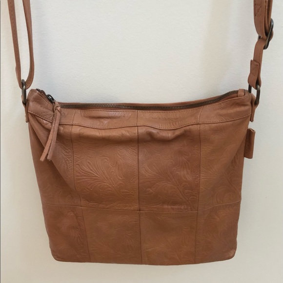 Day and Mood Hobo Saddle Bag Tan/Brown - Picture 3 of 9